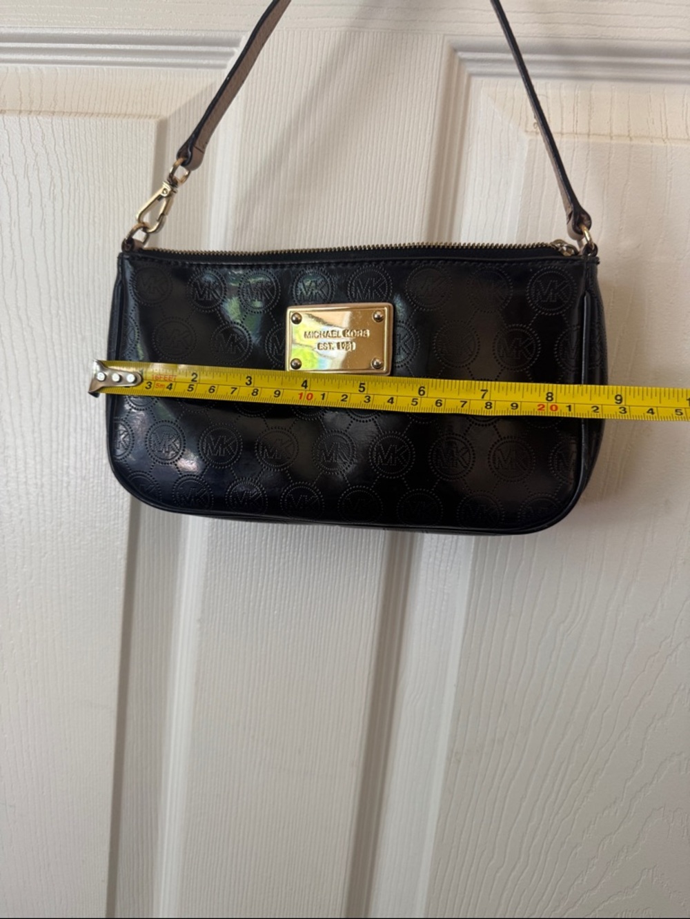 Michael Kors Black Patent Shoulder Bag with Gold Plaque - Picture 8 of 9